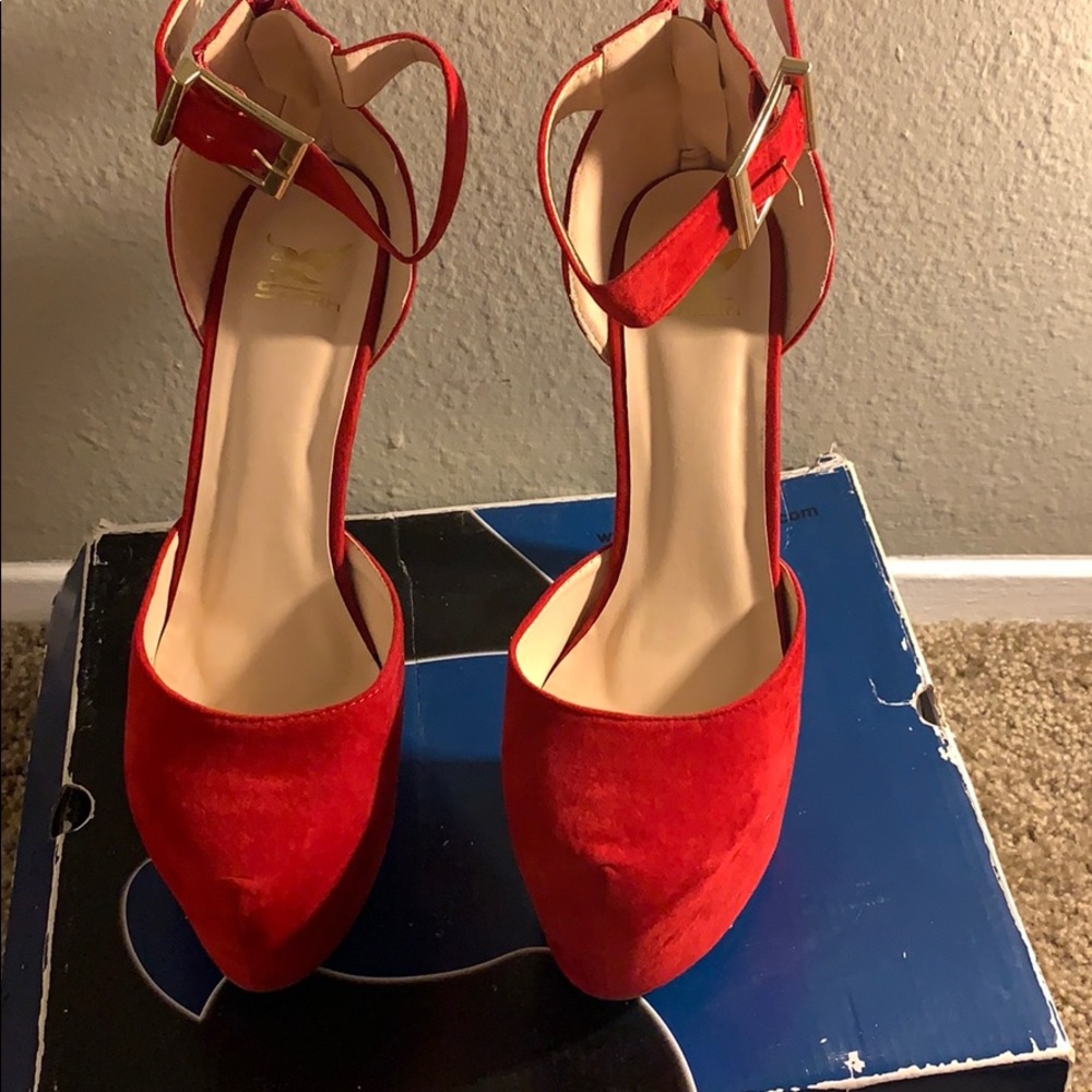 Platform heels - Picture 4 of 5